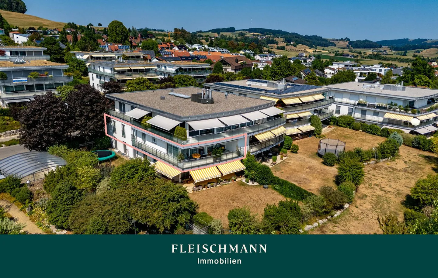 Geräumige Wohnung mit herrlichem Blick - Foto 1 von 19
