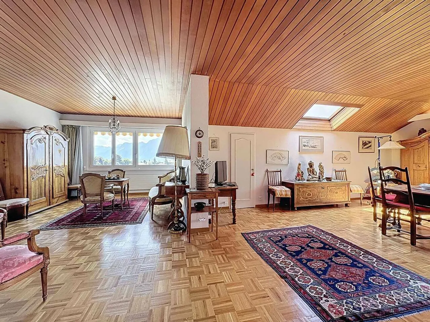Attico di 4 stanze con vista lago - Foto 6 di 10