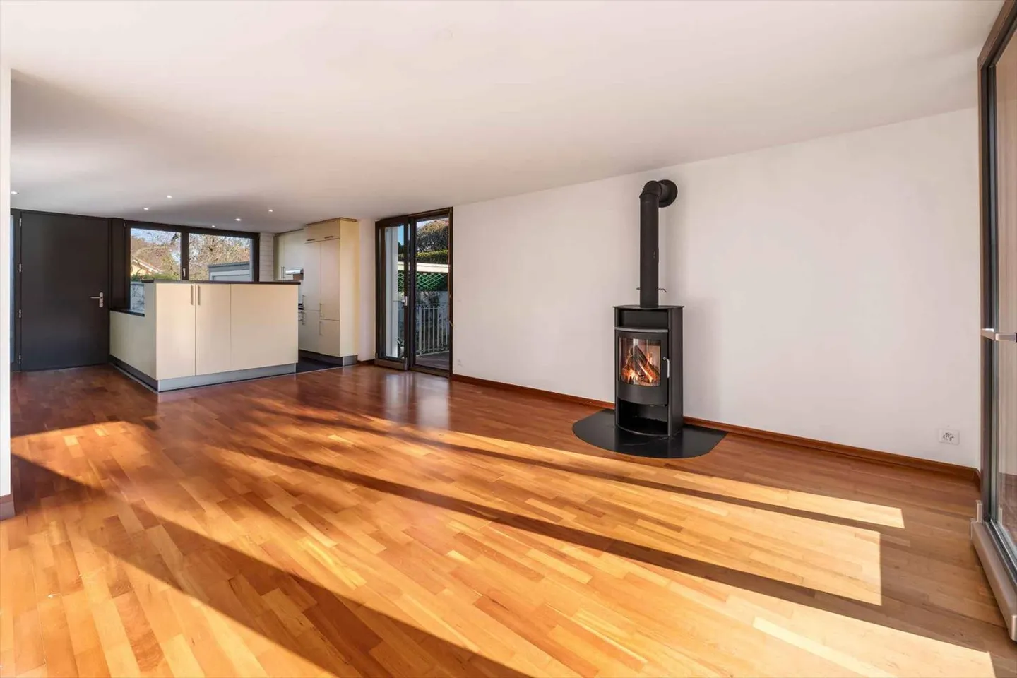 Semi-detached house for sale - Photo 4 of 13