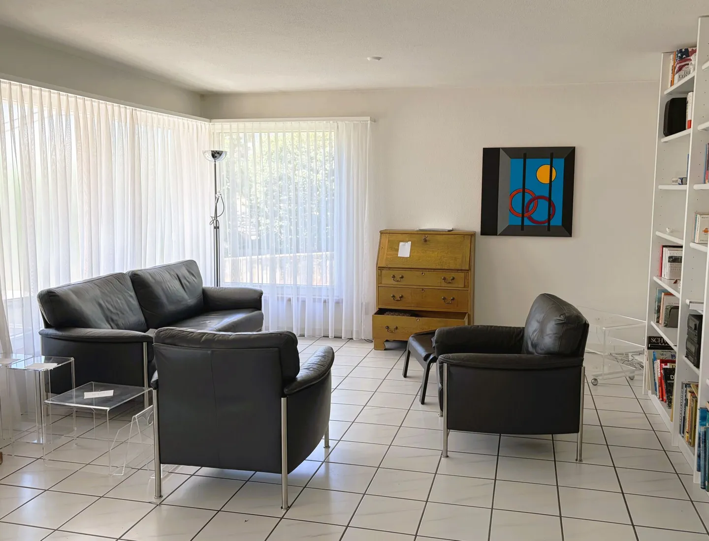 703 m² Terrain à bâtir ou maison individuelle de 4,5 pièces nécessitant des rénovations dans un quartier résidentiel prisé - Photo 2 sur 13