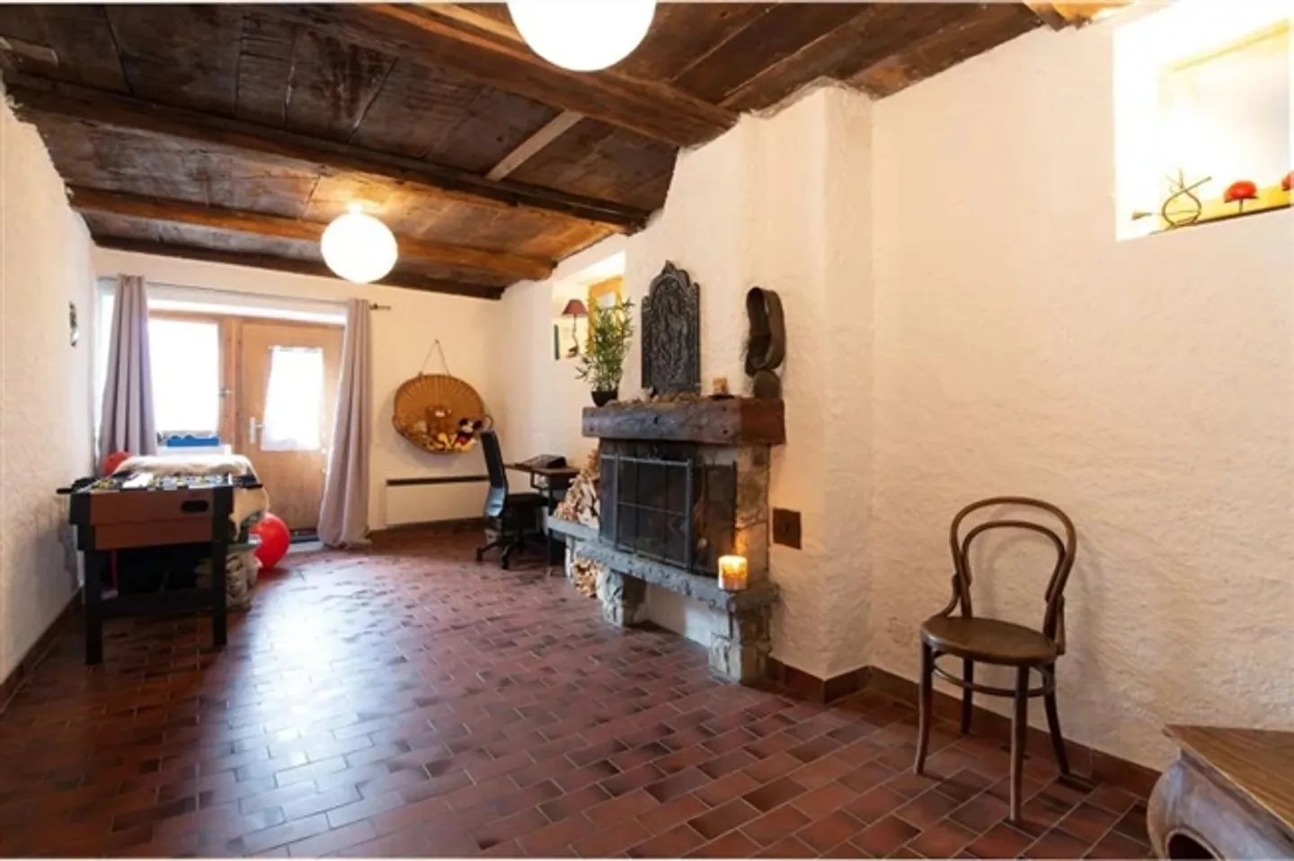 «Traditionelles Dorfhaus in Bagnes, Schweiz» - Foto 7 von 12