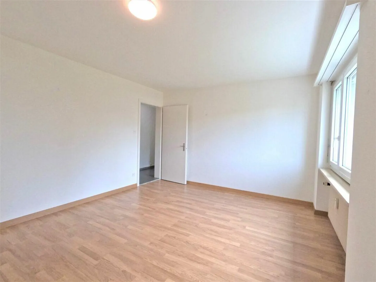 Vivre près de la ville - Votre nouvel appartement de 2,5 pièces ! - Photo 6 sur 8