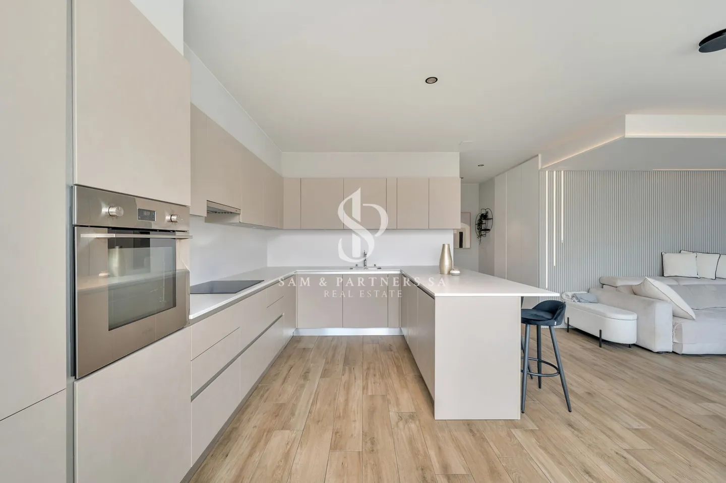 Attico con vista mozzafiato - Foto 8 di 15