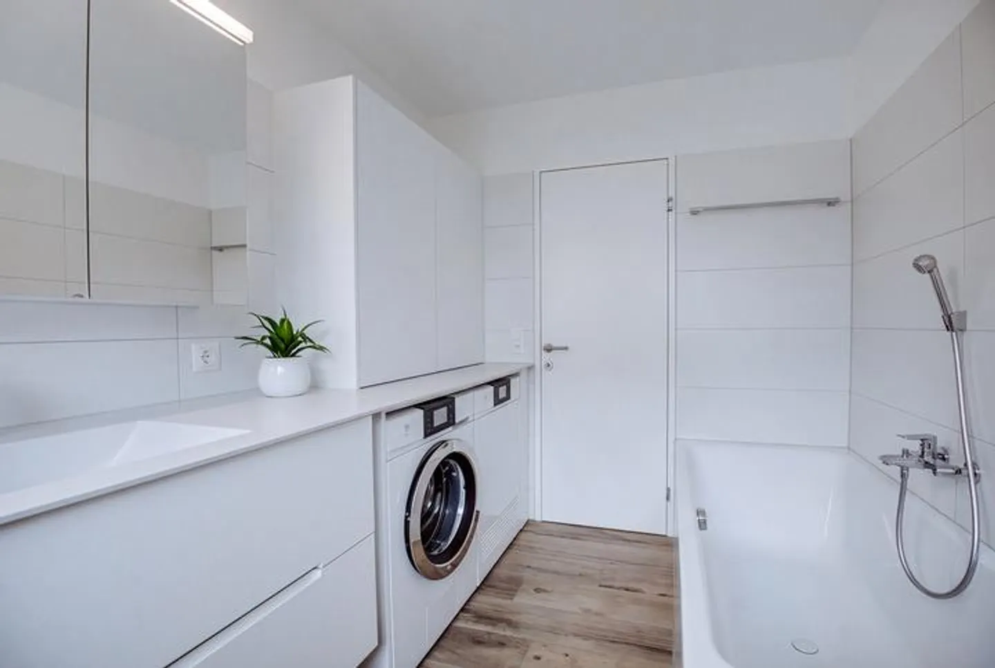 Charming Garden Apartment in Wettingen - Photo 5 of 8