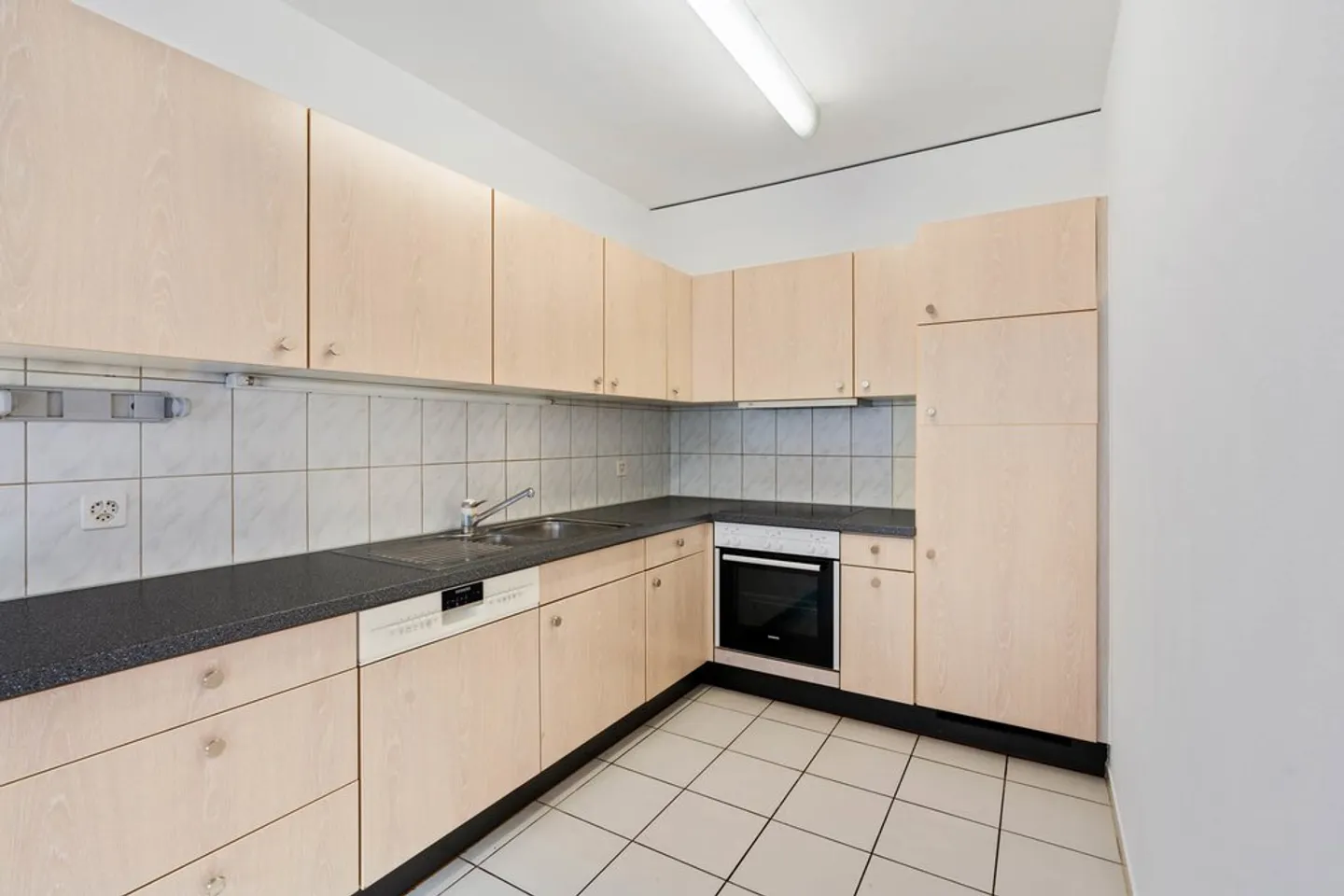 Condo for rent, Vogesenstrasse 132 (Basel, Switzerland) - Photo 2 of 6