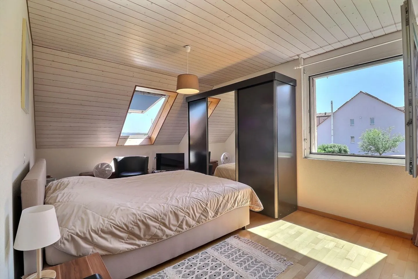 Villa 5.5 camere con piscina e jacuzzi - Foto 7 di 13