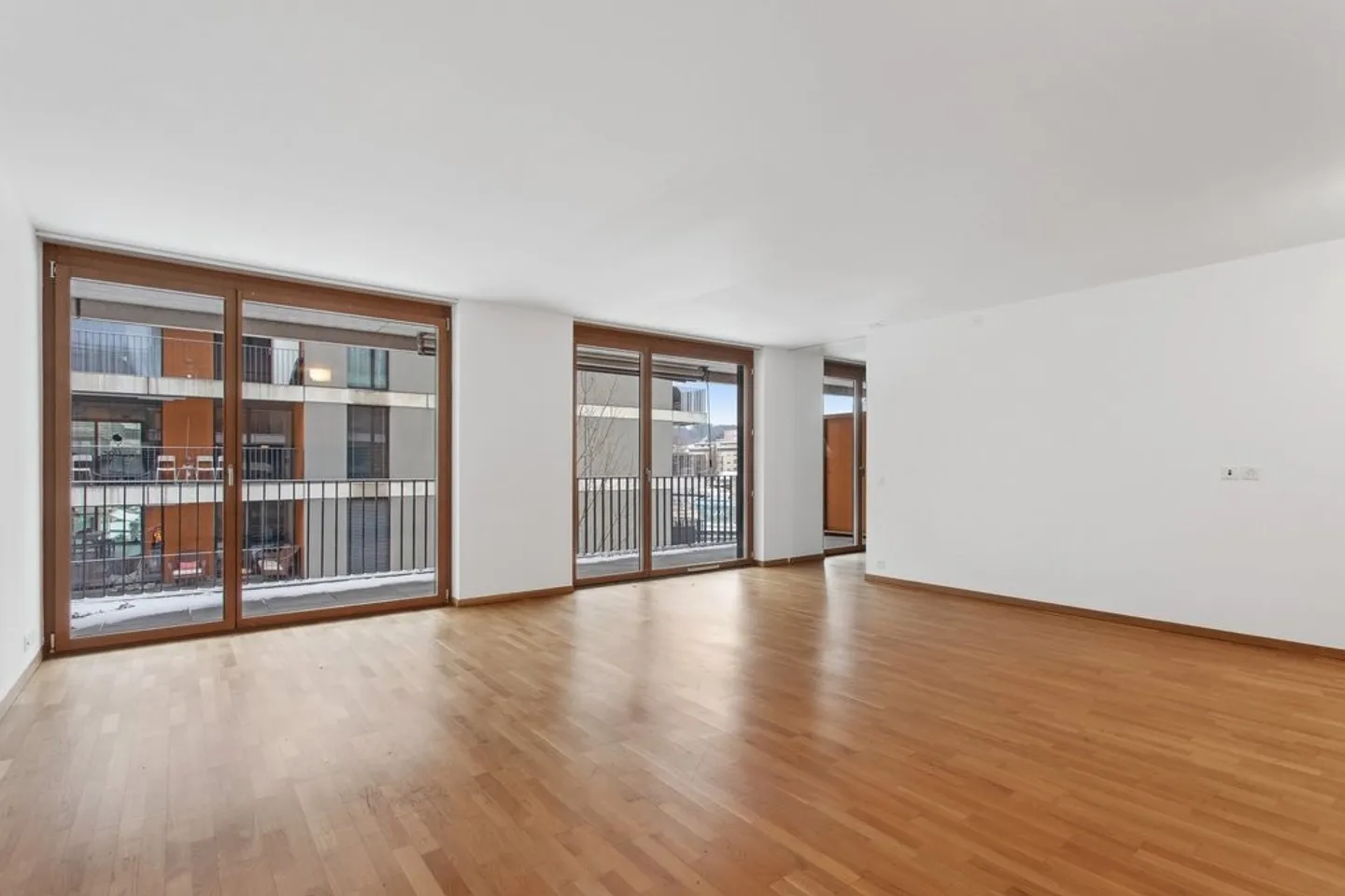 Helle 2.5-Zimmerwohnung in Biel - Foto 2 von 11