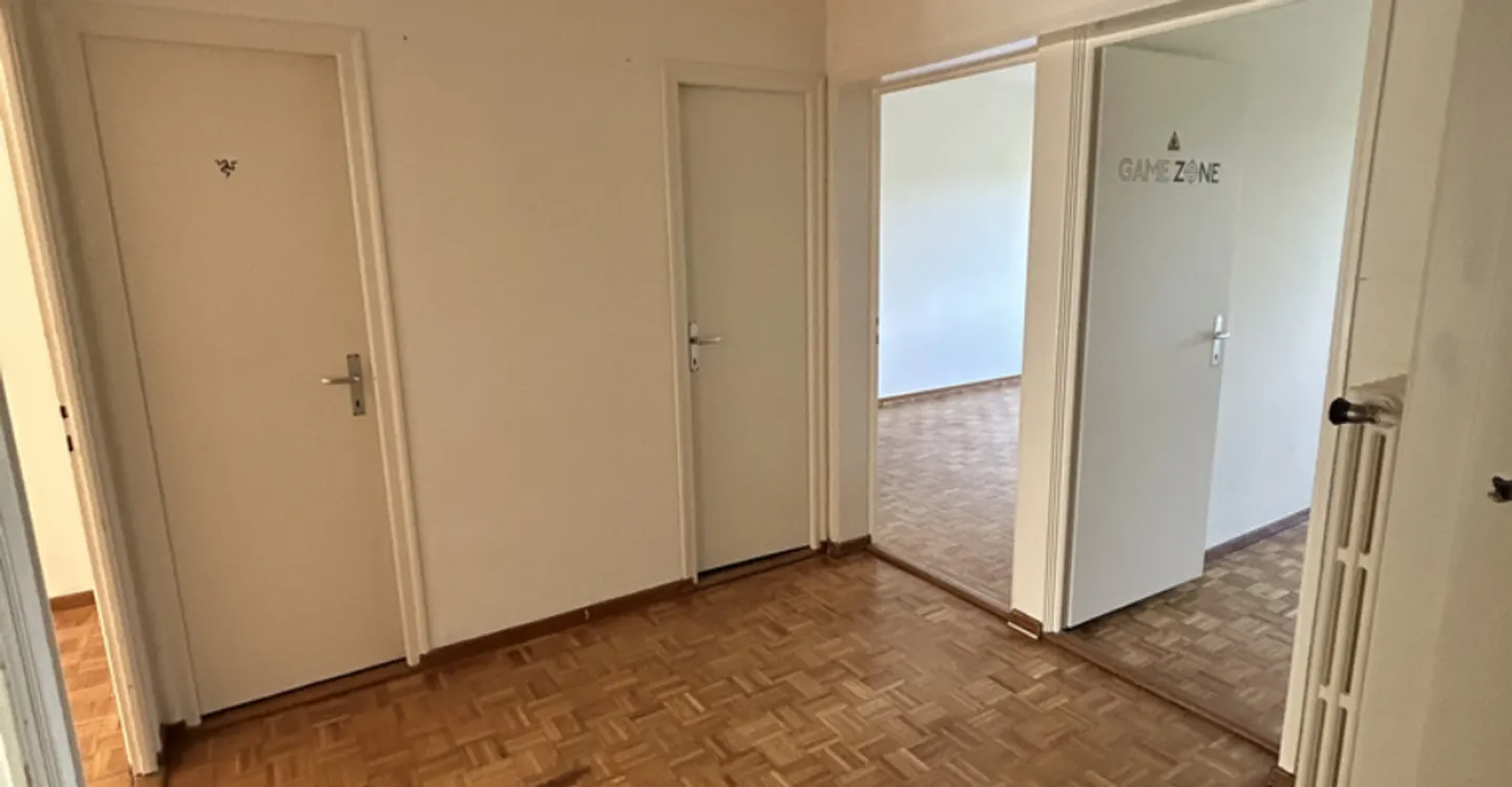 Appartamento Incantevole con Balcone - Foto 3 di 9