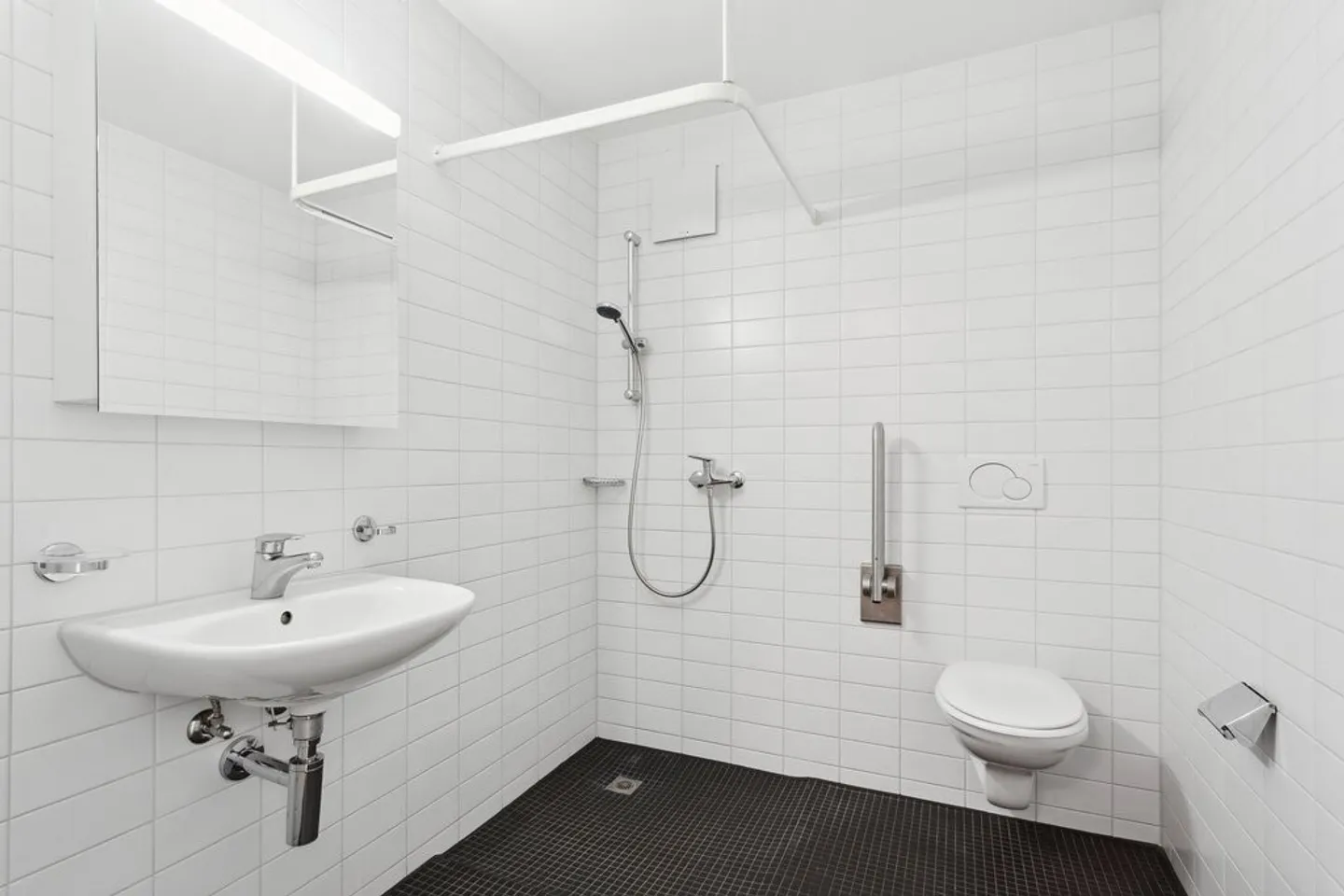 Helle 2.5-Zimmerwohnung in Biel - Foto 9 von 11