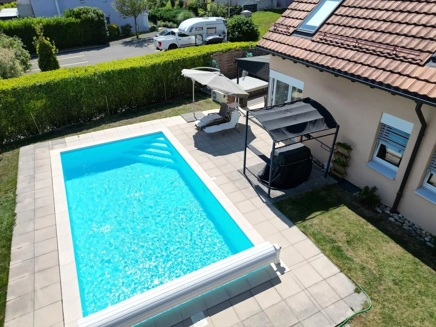 Villa 5.5 camere con piscina e jacuzzi - Foto 12 di 13