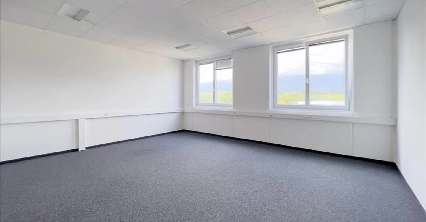 Spazio ufficio in affitto - Foto 1 di 7