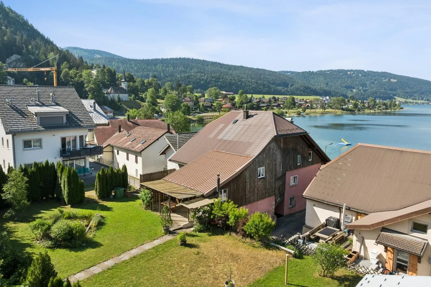 Building with promotional potential - stunning view of Lake Joux - Photo 2 of 13