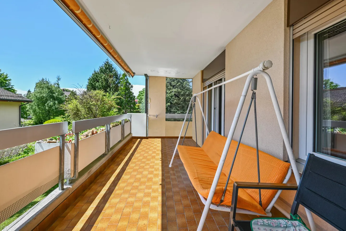 BLONAY - SPACIEUX ET LUMINEUX 5.5 PIECES - Photo 11 sur 21