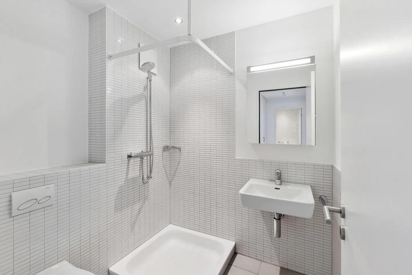 3.5-room apartment on the 2nd floor for rent in 8048 Zurich - Photo 6 of 7