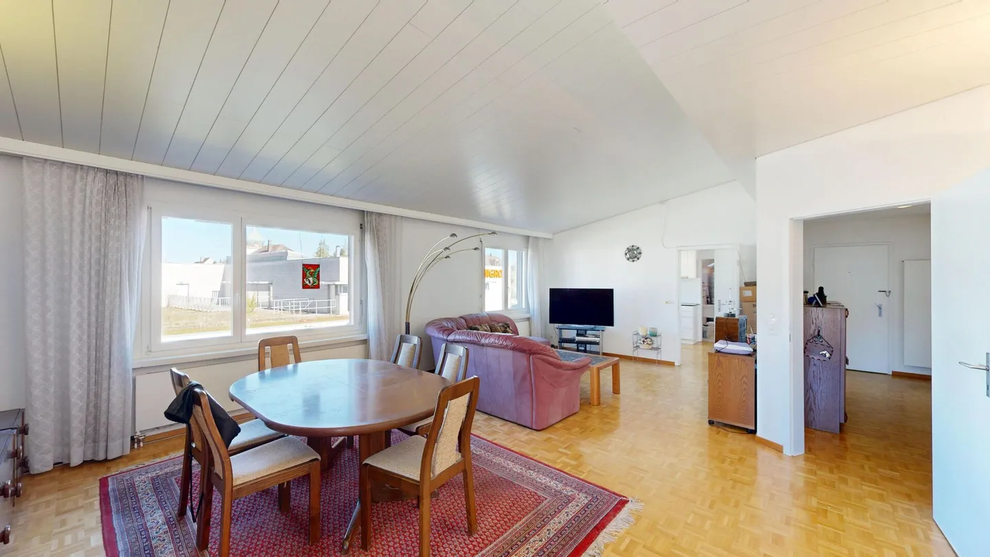 Appartement de rêve lumineux de 4,5 pièces avec terrasse de 112 m², cheminée et ascenseur directement dans l'appartement - Photo 1 sur 31