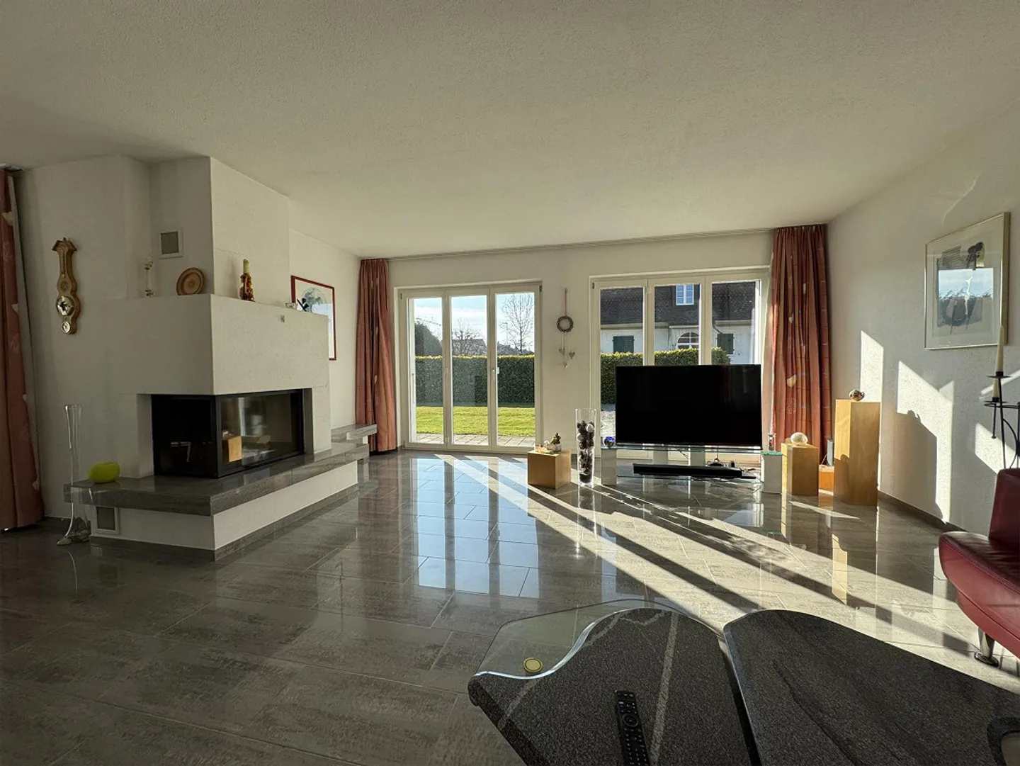 Appartement de jardin spacieux avec système photovoltaïque - Photo 3 sur 19