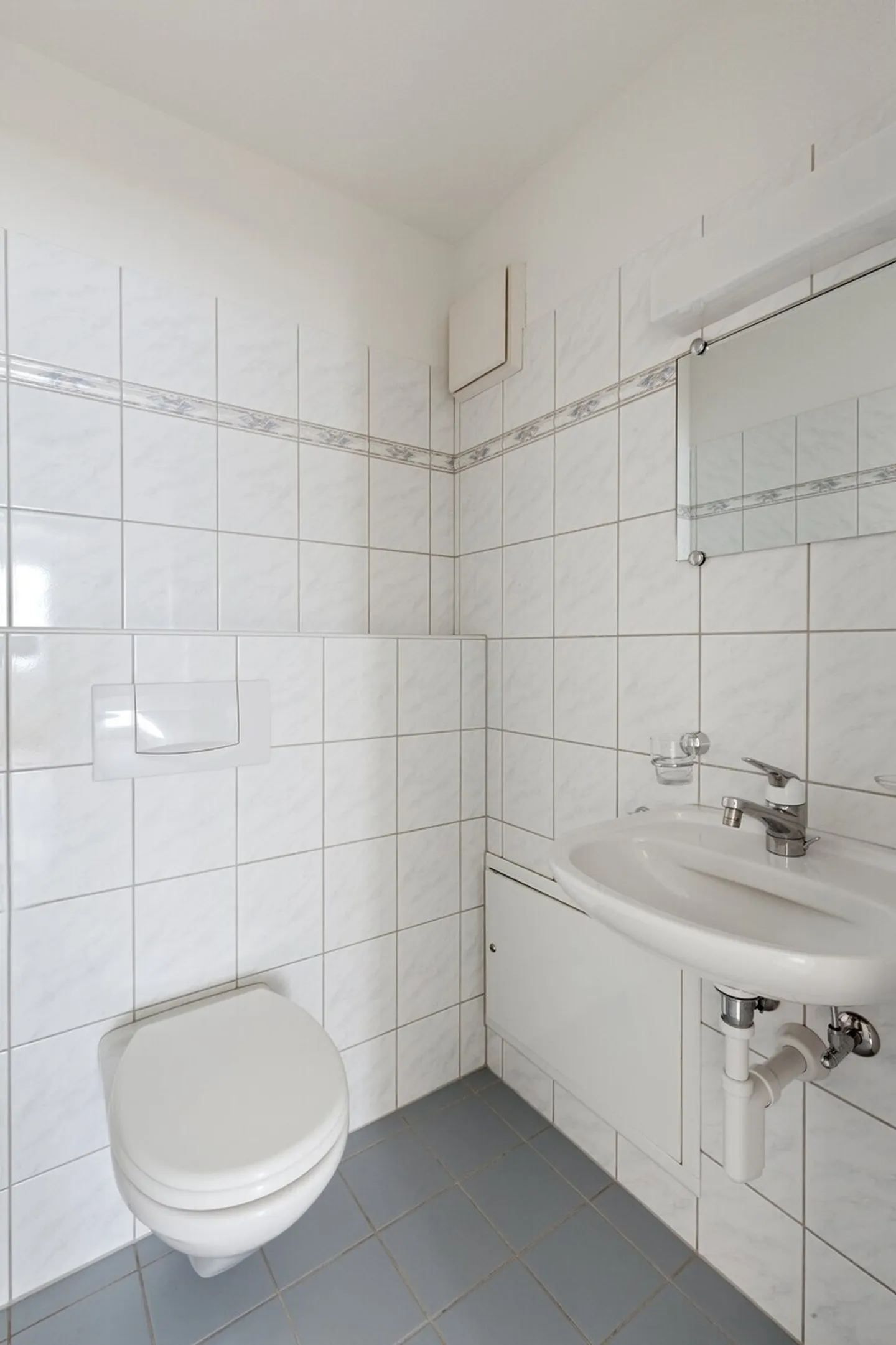 Spacious bright apartment with balcony - centrally located &amp; in greenery - Photo 10 of 10