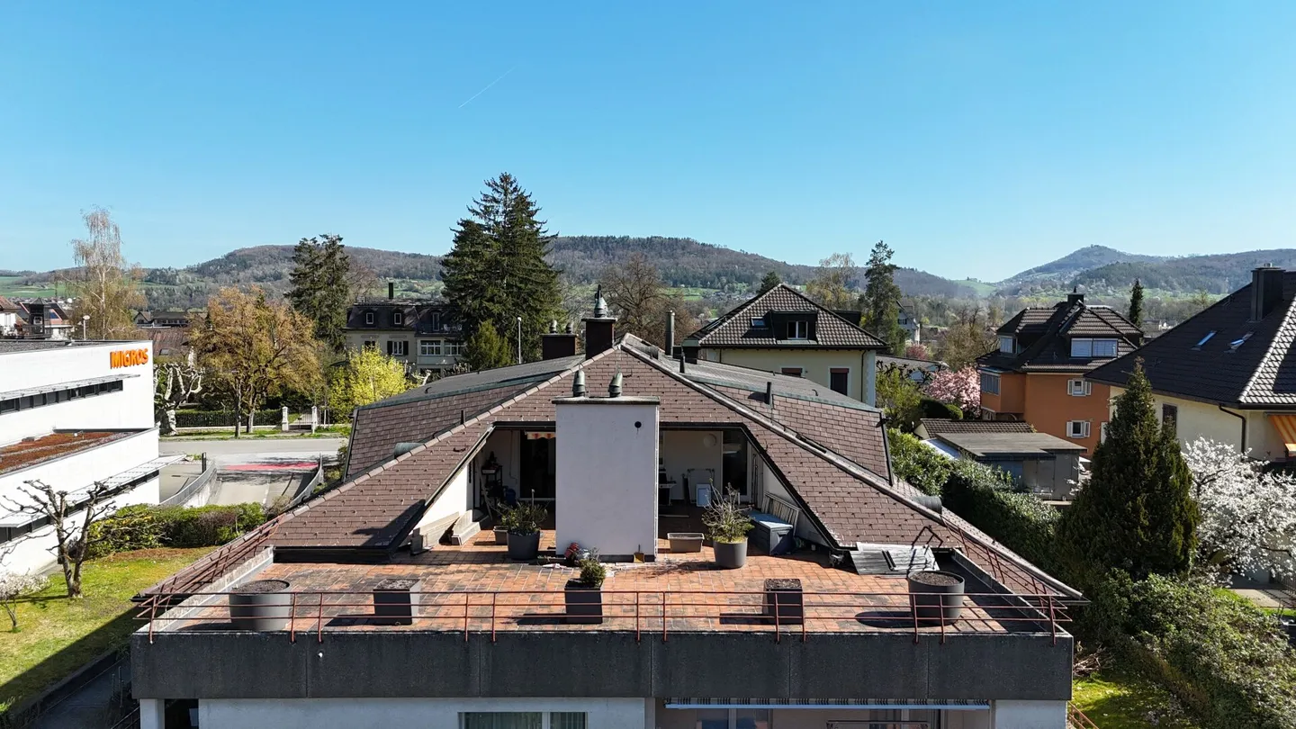 Appartement de rêve lumineux de 4,5 pièces avec terrasse de 112 m², cheminée et ascenseur directement dans l'appartement - Photo 25 sur 31