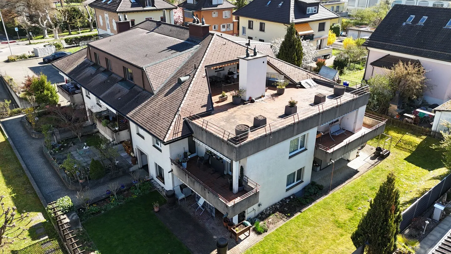 Appartement de rêve lumineux de 4,5 pièces avec terrasse de 112 m², cheminée et ascenseur directement dans l'appartement - Photo 26 sur 31