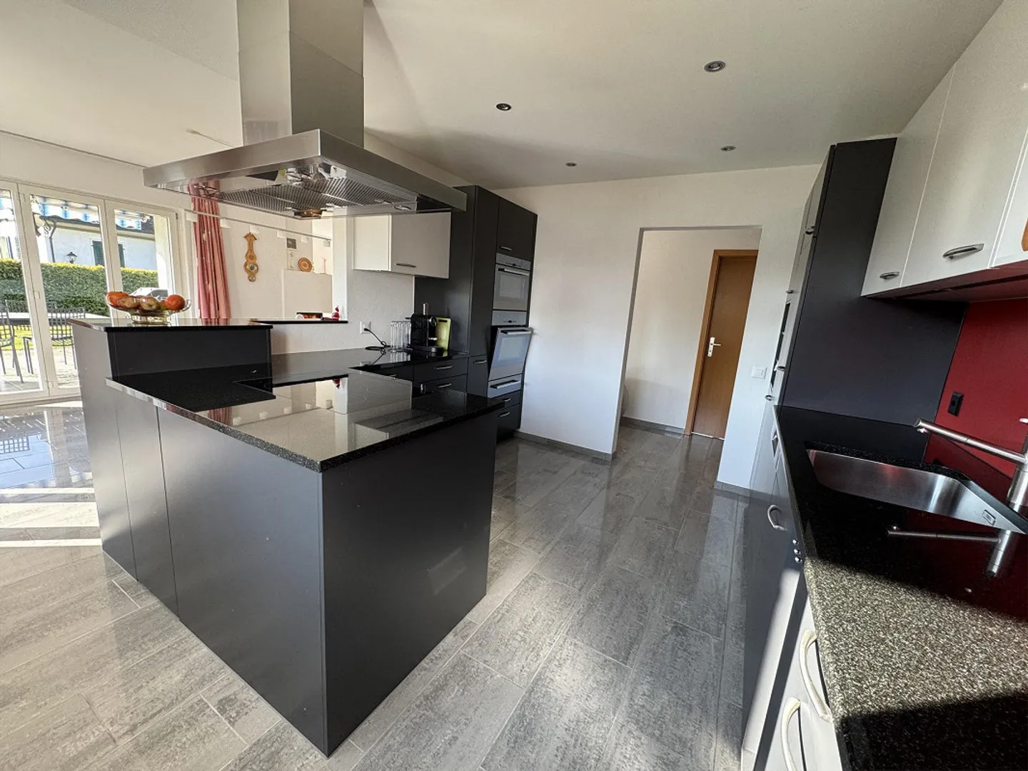 Appartement de jardin spacieux avec système photovoltaïque - Photo 9 sur 19