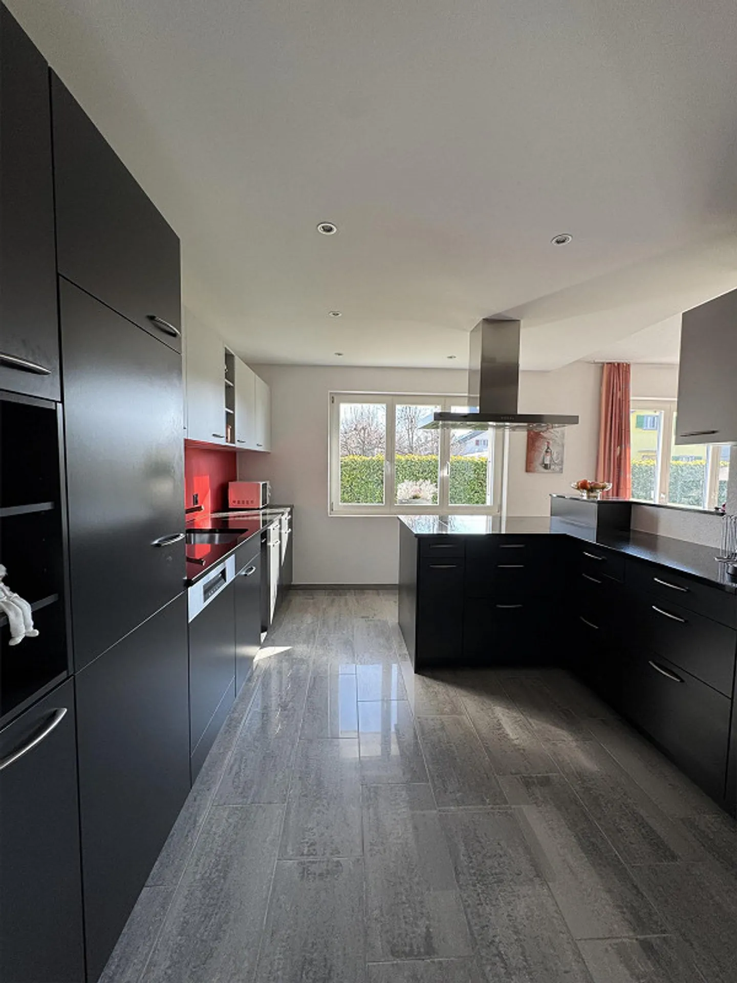 Appartement de jardin spacieux avec système photovoltaïque - Photo 10 sur 19