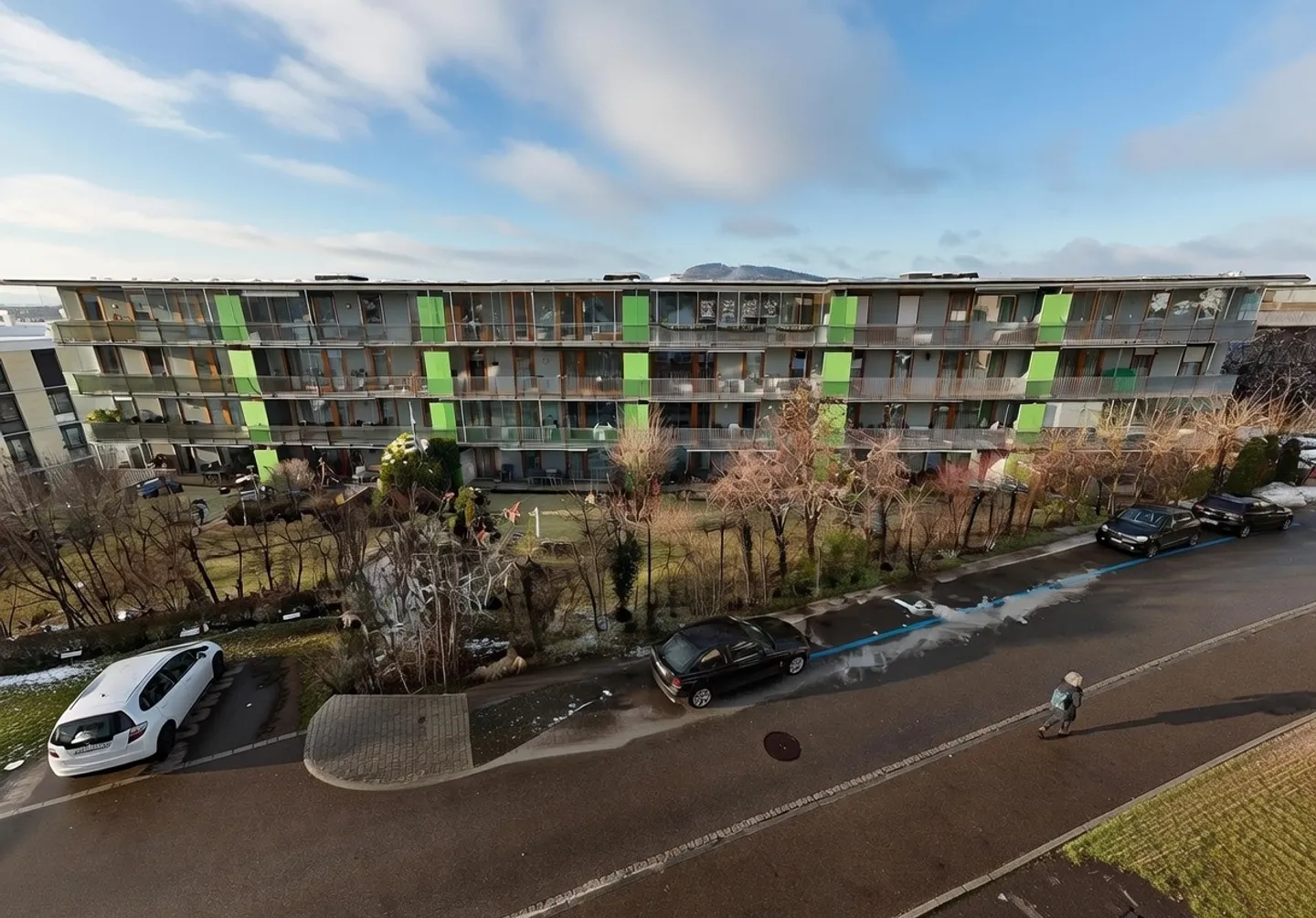 Fantastique appartement de 4 1/2 pièces avec 2 balcons spacieux / vue panoramique - Photo 1 sur 9