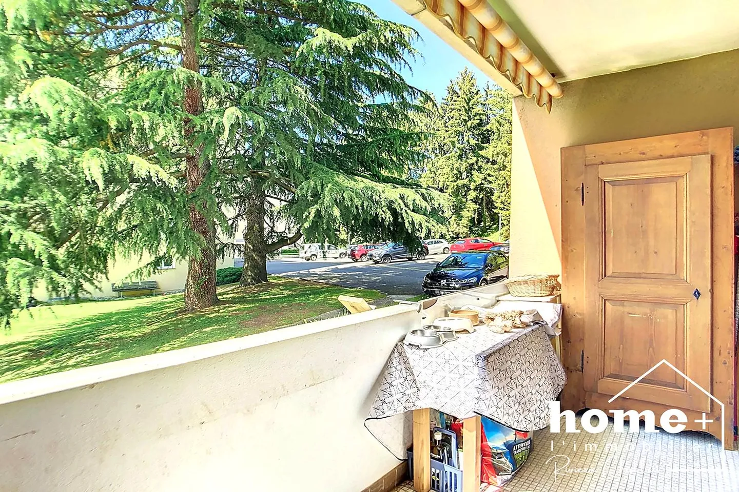 Bel appartement rénové de 2,5 pièces dans un emplacement calme - Photo 1 sur 11