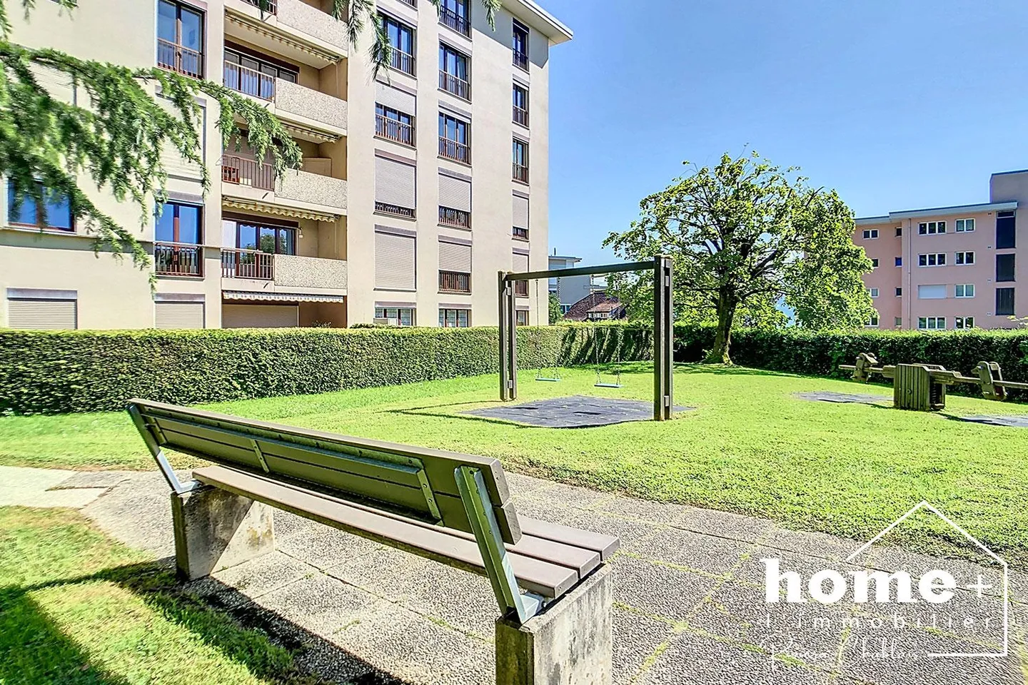 Bel appartement rénové de 2,5 pièces dans un emplacement calme - Photo 2 sur 11