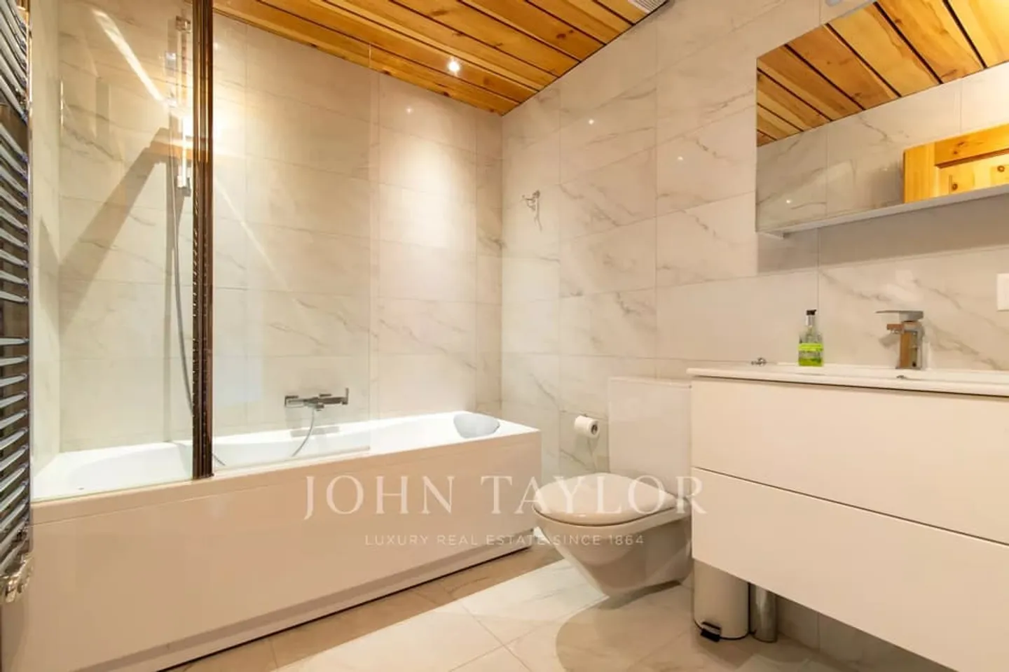 Weekly Rental - Photo 5 of 9