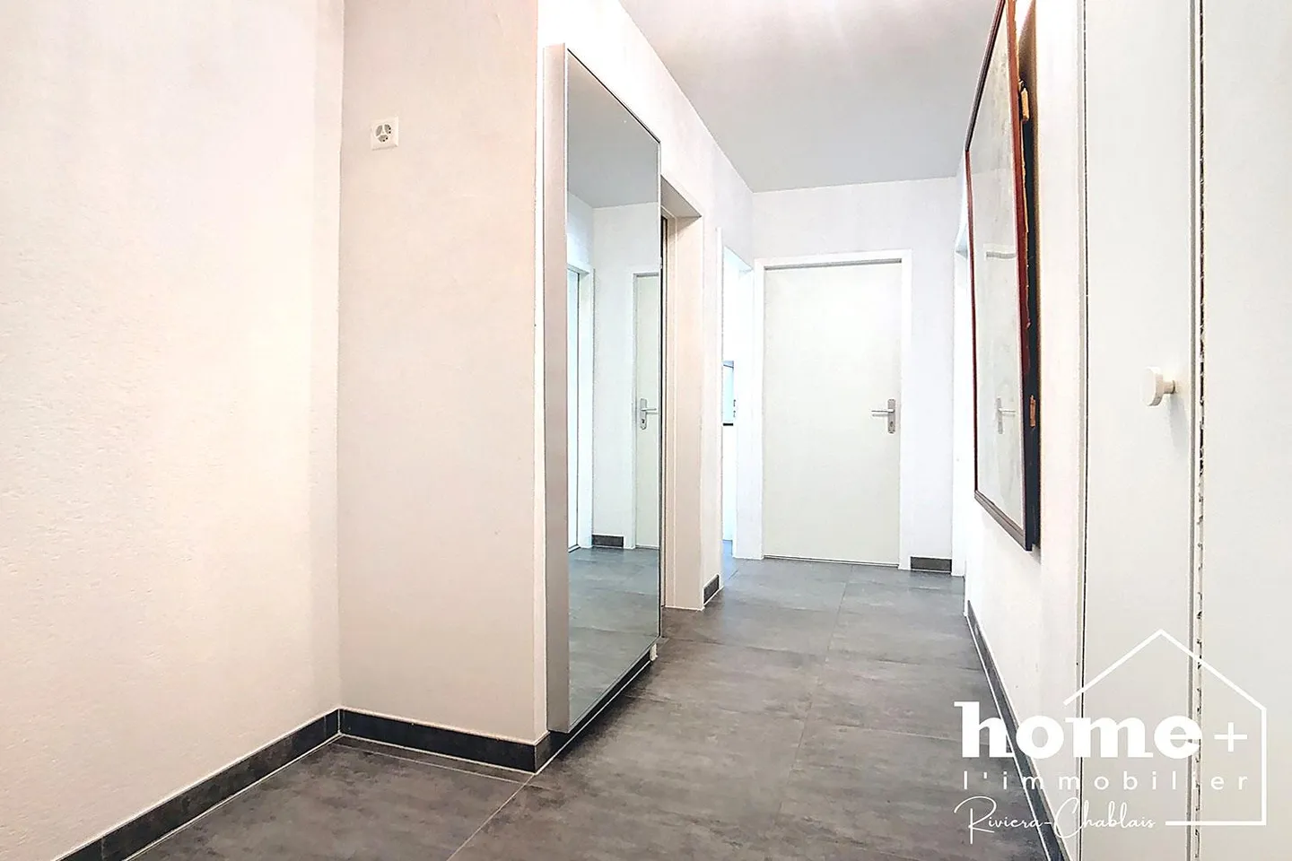 Bel appartement rénové de 2,5 pièces dans un emplacement calme - Photo 8 sur 11
