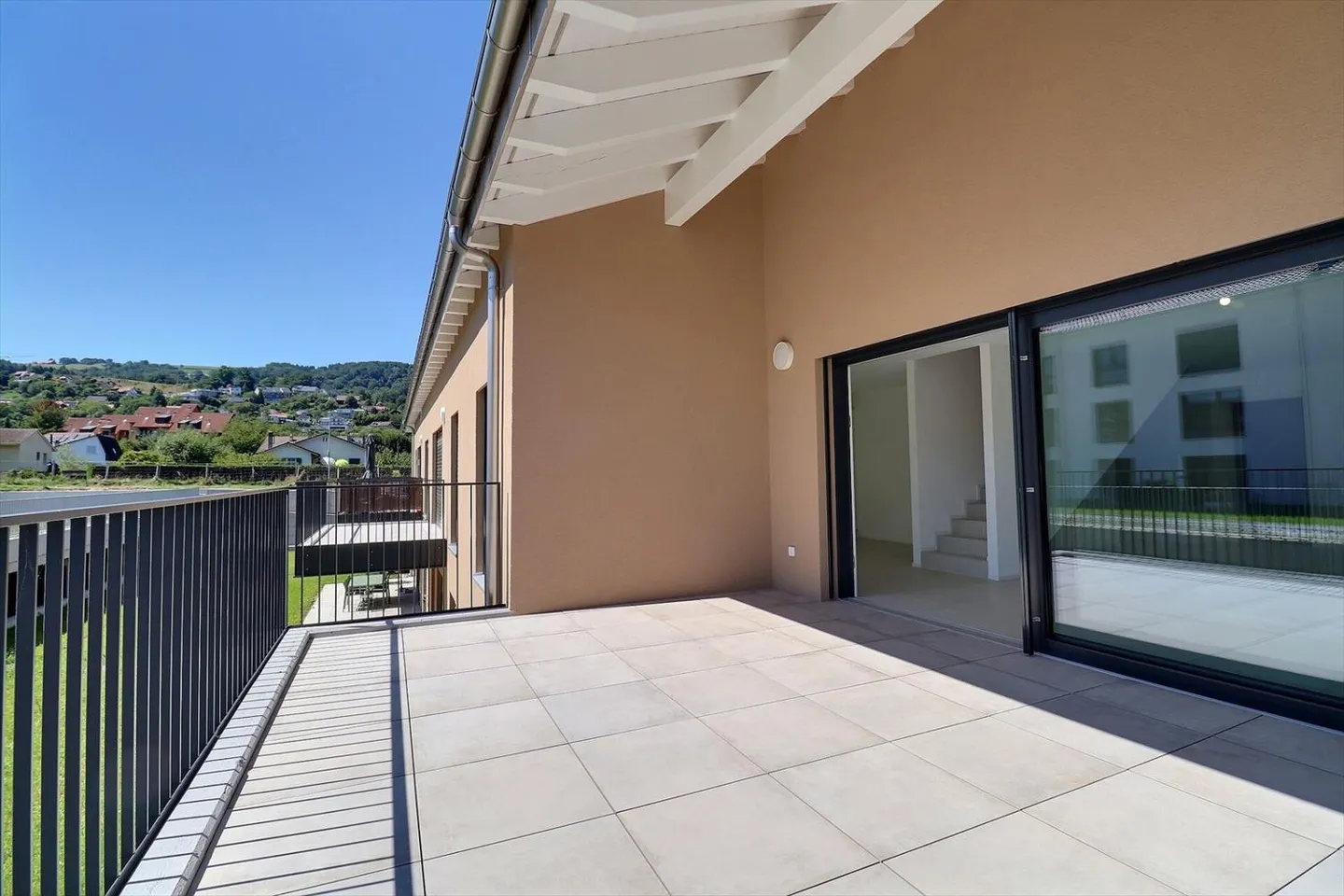 4.5 Room Apartment - Photo 1 of 13