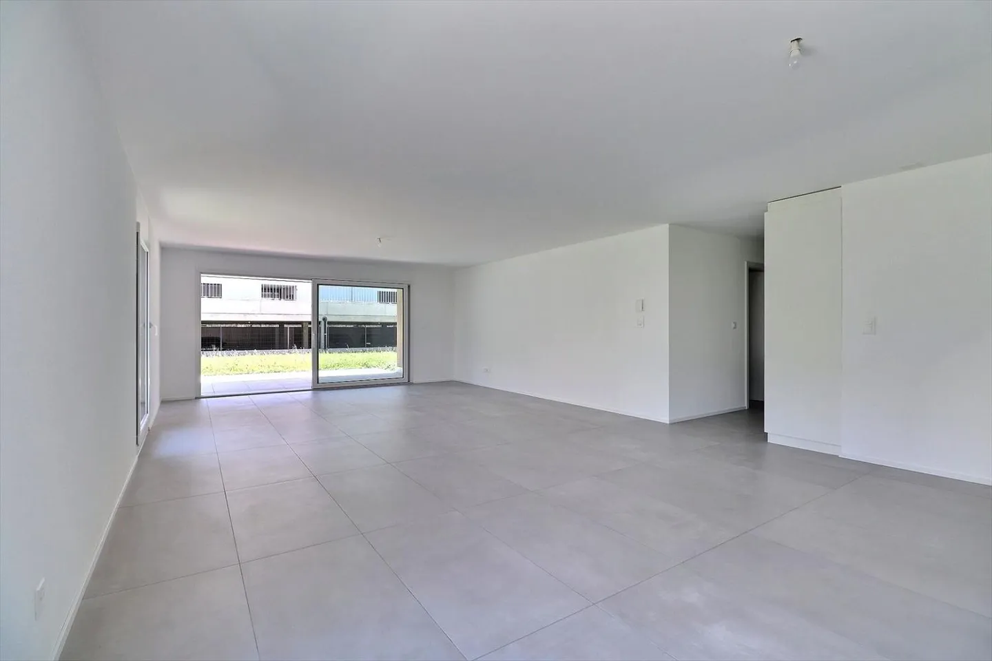 4.5 Room Apartment - Photo 5 of 13