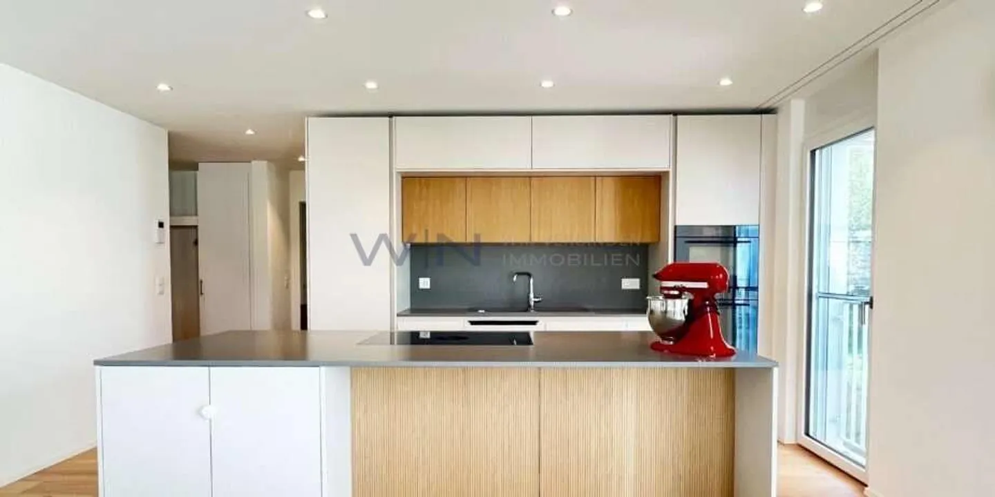 Appartement en duplex au centre du village - Photo 3 sur 13