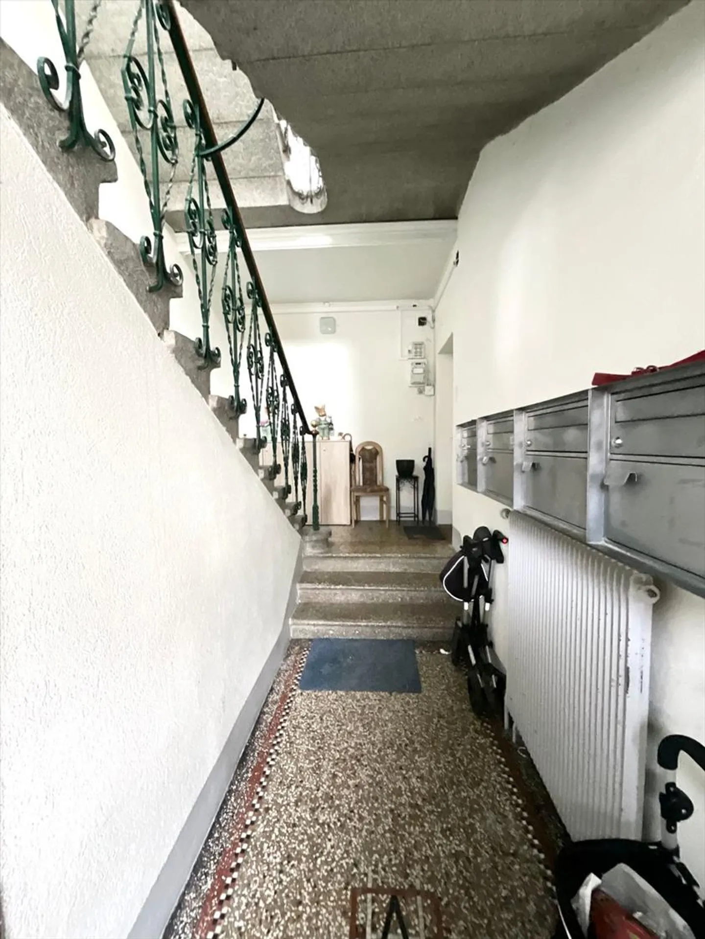 Wohngebäude - Foto 2 von 13