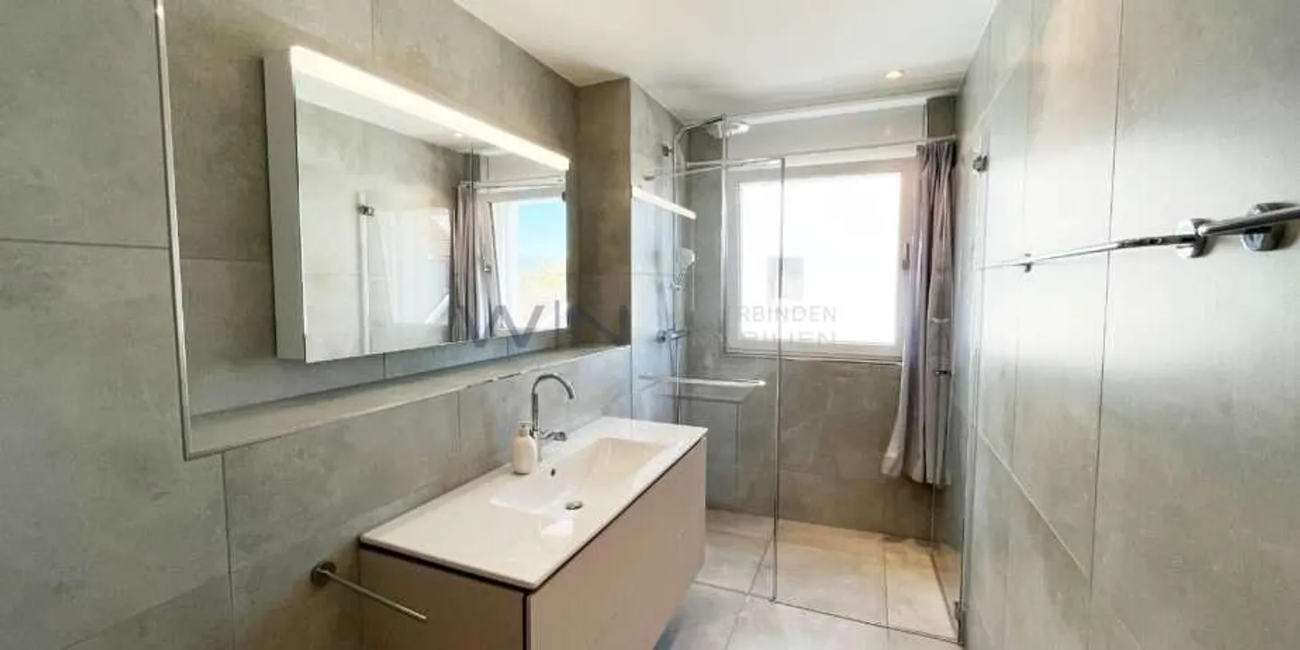 Appartement en duplex au centre du village - Photo 9 sur 13