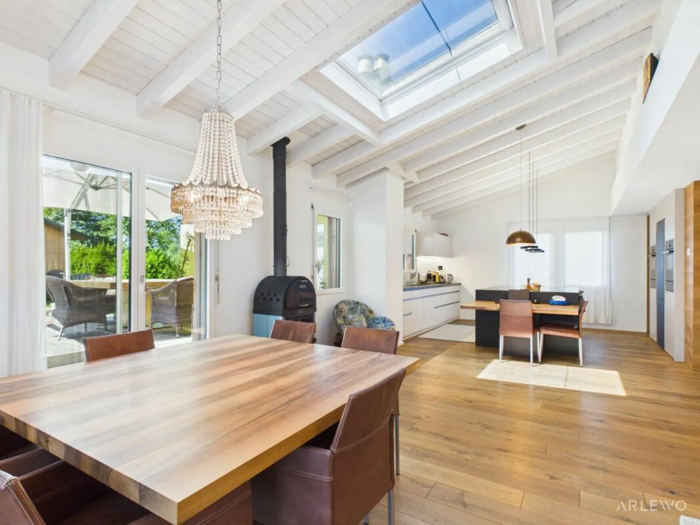 A Home with Many Possibilities - Photo 3 of 9