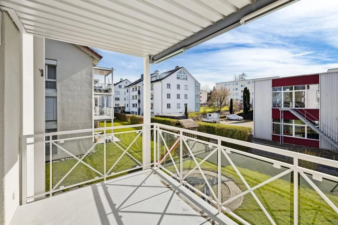 Practical apartment with sunny balcony - Photo 7 of 7