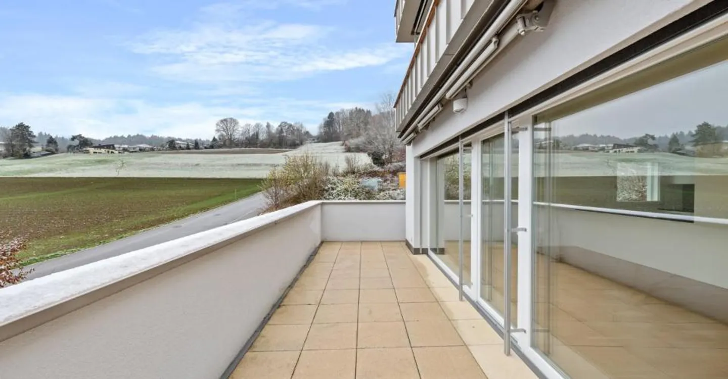 Looking for a spacious apartment in the countryside? - Photo 8 of 9