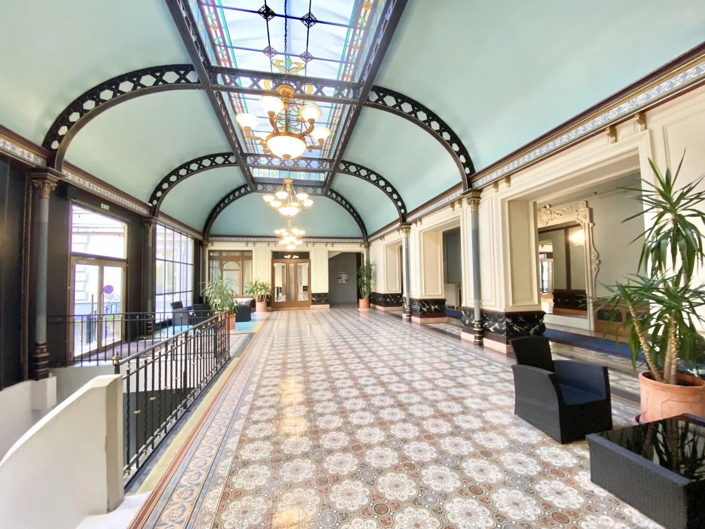 Appartement Charmant avec Vue sur le Lac - Photo 2 sur 6