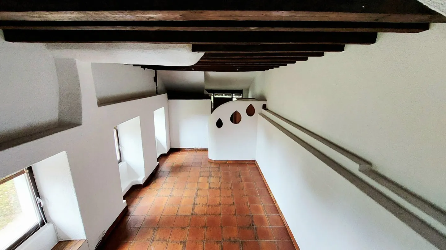 ORME 4, 2,5-Zimmer-Wohnung + Mezzanin mit Kamin - Foto 3 von 10