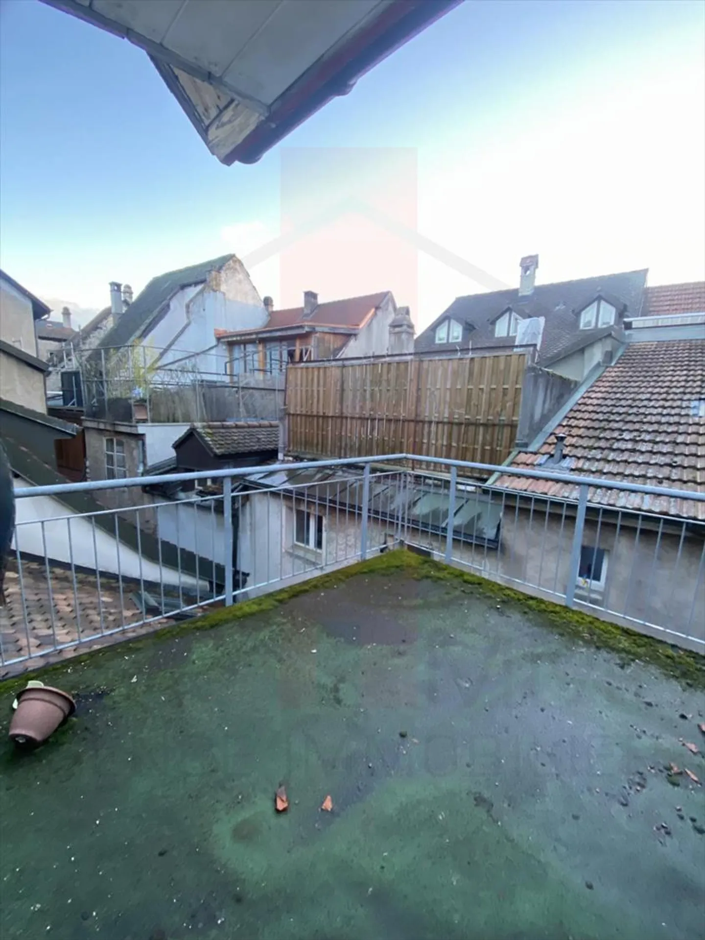 Residential building for sale - Photo 2 of 12