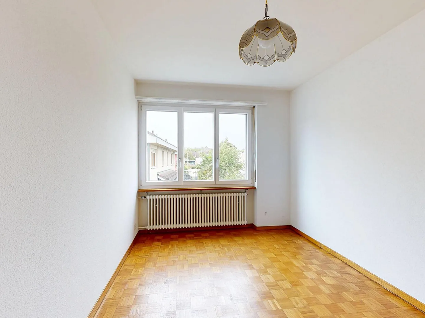 Maison individuelle de 4,5 pièces avec beaucoup de potentiel - Photo 7 sur 14