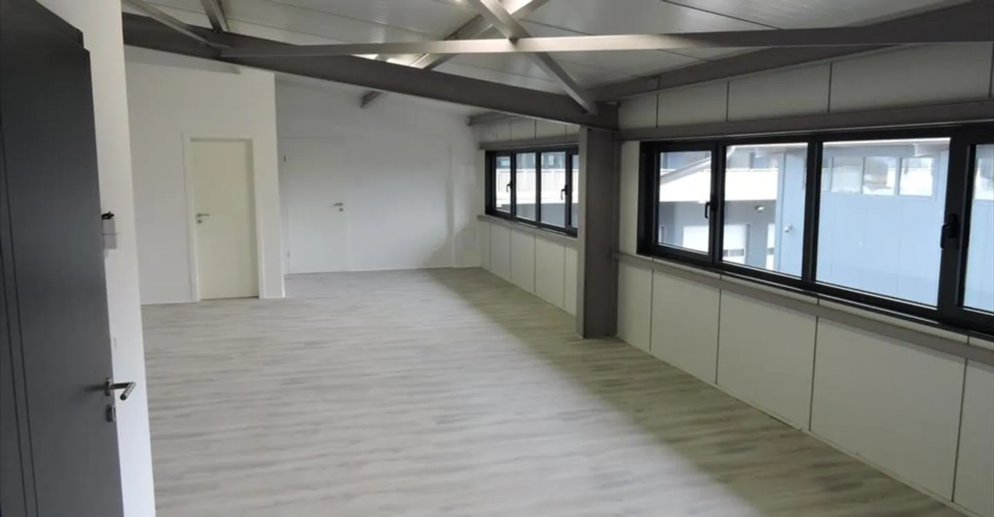 Edificio ad uso misto in affitto - Foto 4 di 5