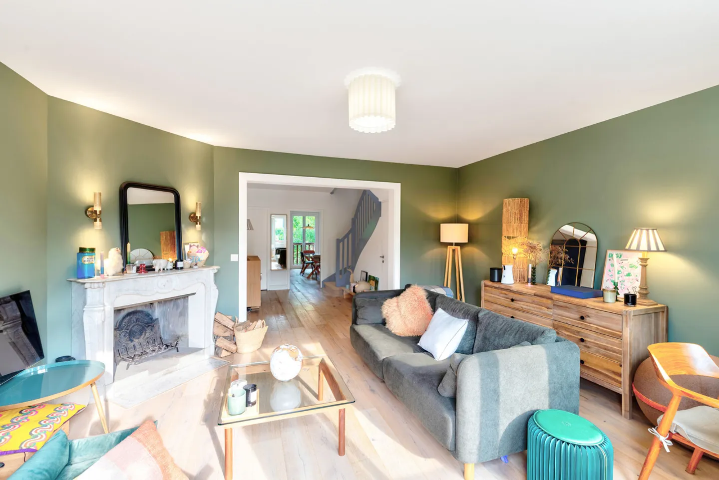 Co-exclusivity - Photo 5 of 11