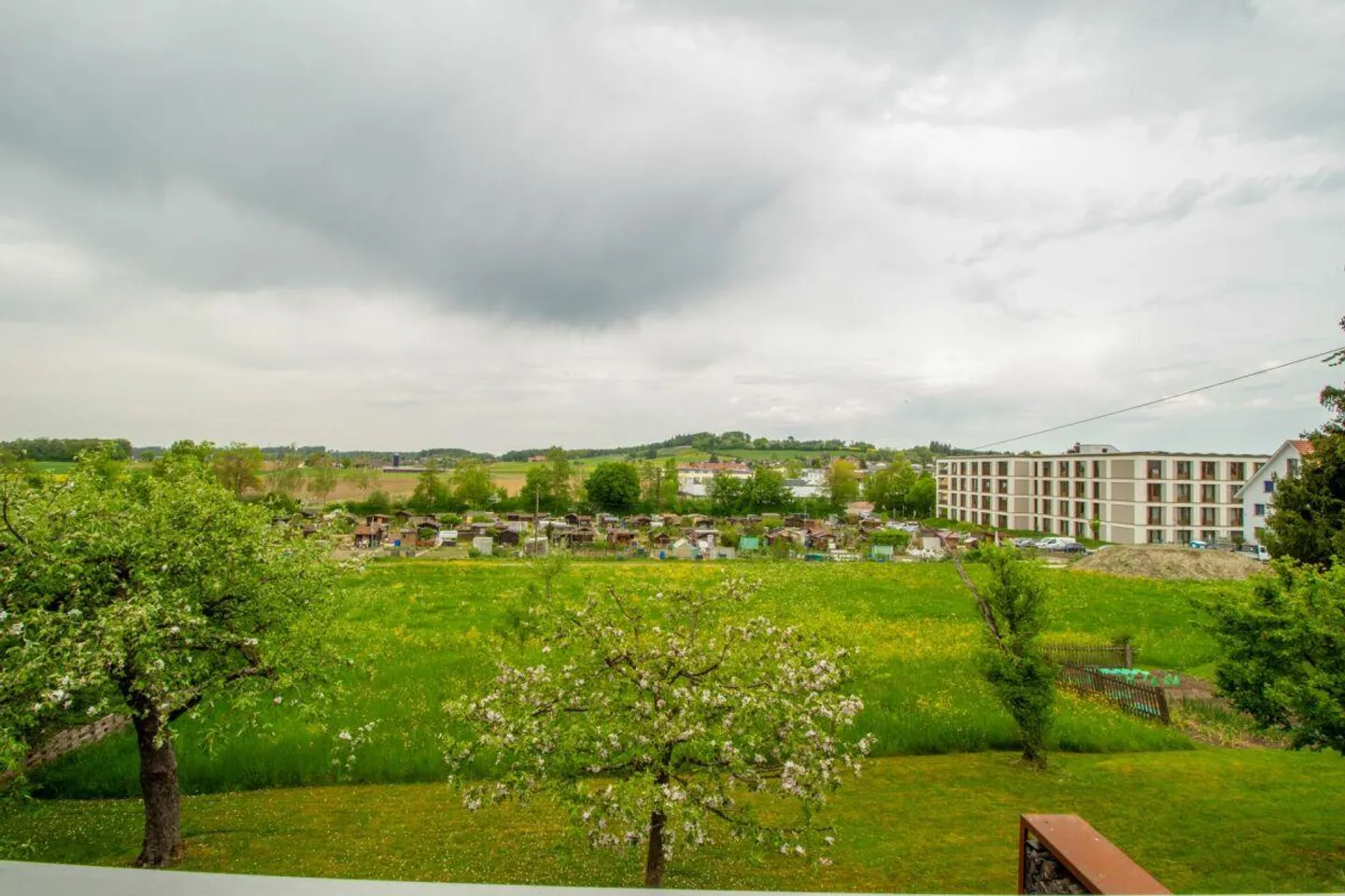 Maison jumelée de 5,5 pièces avec grenier aménagé et vue - Photo 14 sur 27
