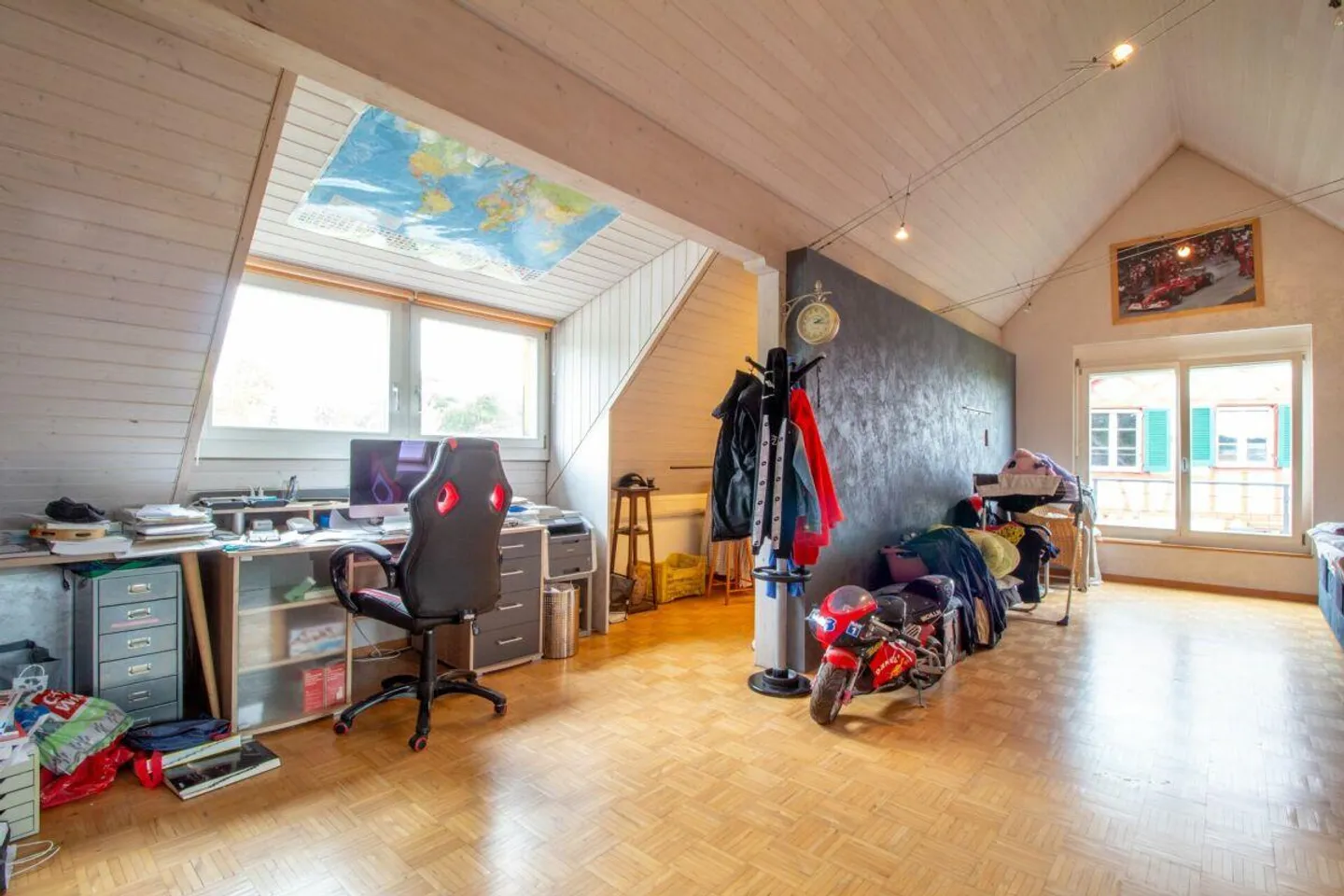 Maison jumelée de 5,5 pièces avec grenier aménagé et vue - Photo 17 sur 27