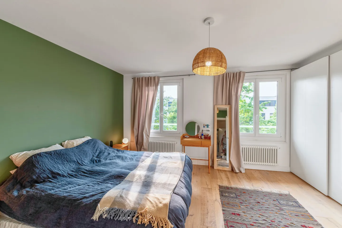 Co-exclusivity - Photo 6 of 11