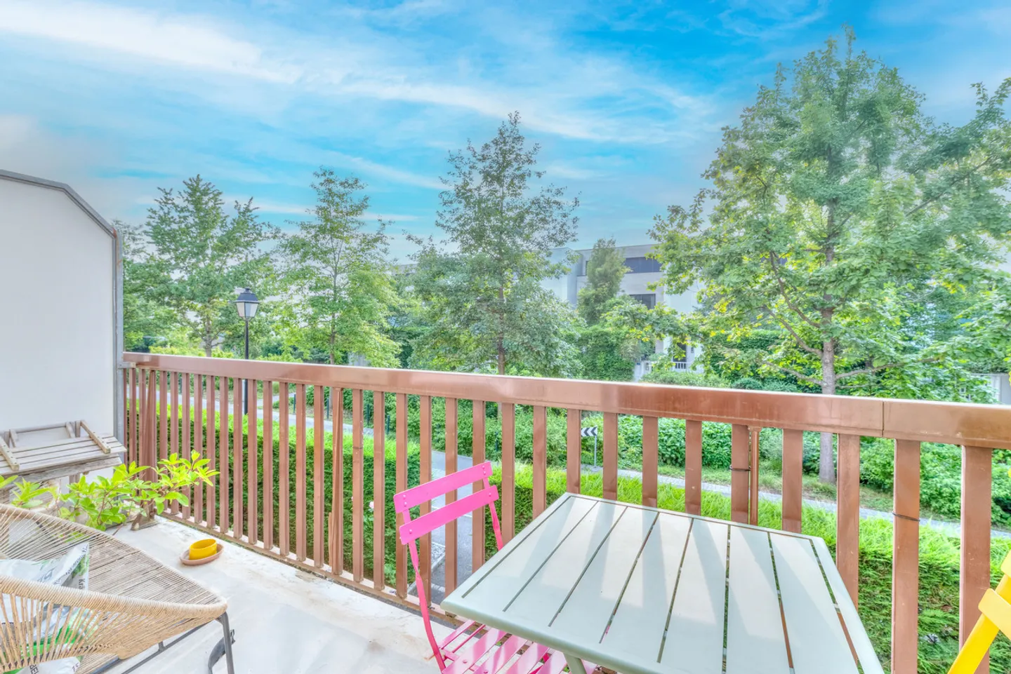 Co-exclusivity - Photo 9 of 11