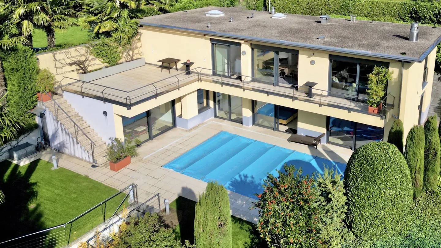 Lugano: Villenartiges Anwesen mit Pool, Garten und privatem Rustico - Foto 8 di 15