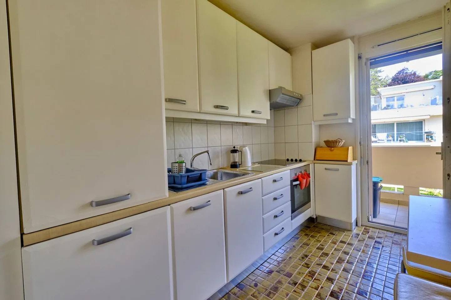 Appartement Spacieux avec Vue Lac - Photo 5 sur 8